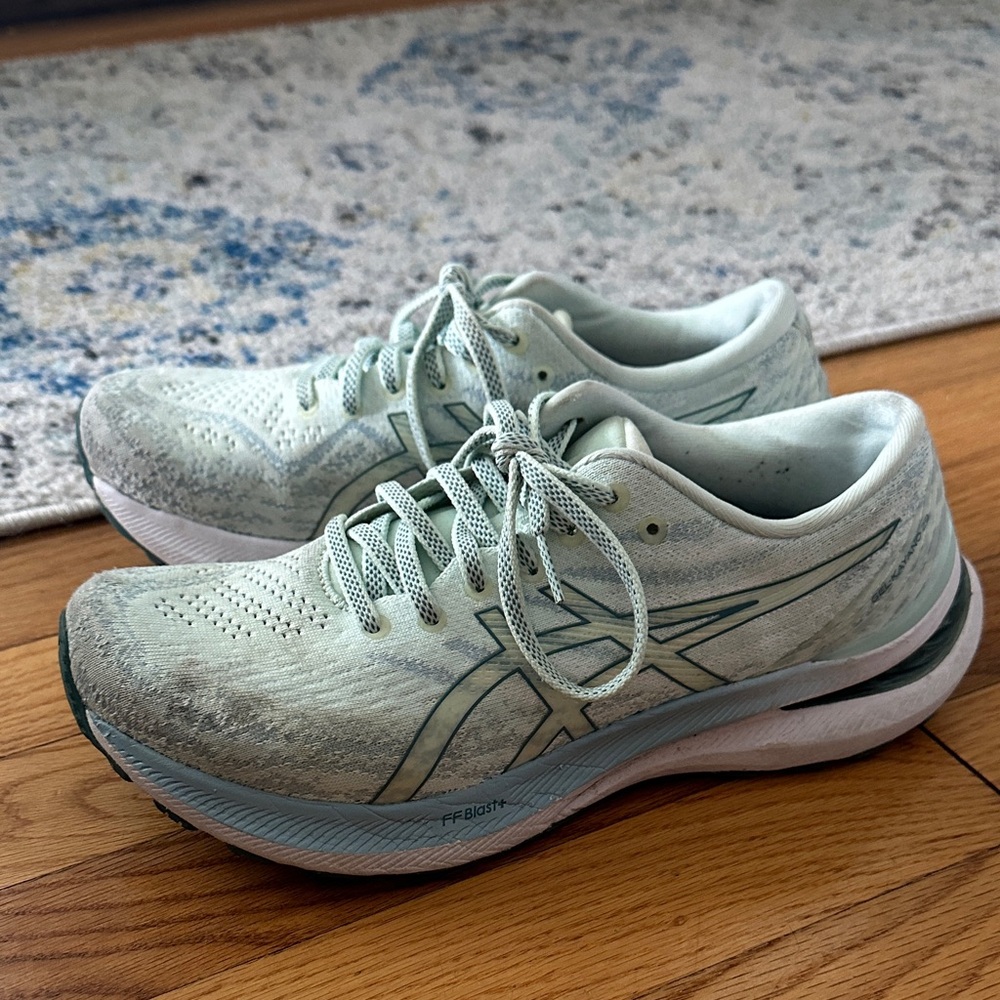 ASICS kayano Women's Athletic Shoes - Light Green (kayano 29)